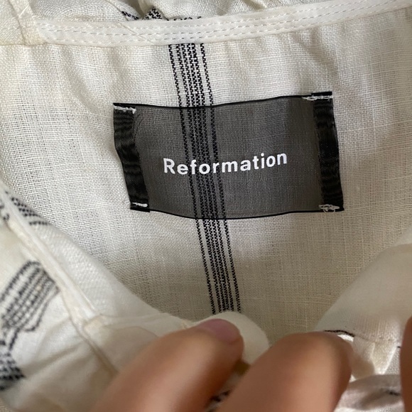 REFORMATION | 100% Linen Striped Crop Top - Picture 6 of 8